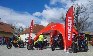 Zahájení DUCATI TOUR 2024 v Herinku u Prahy