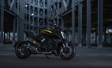 Diavel V4 s bonusem 40.000 Kč